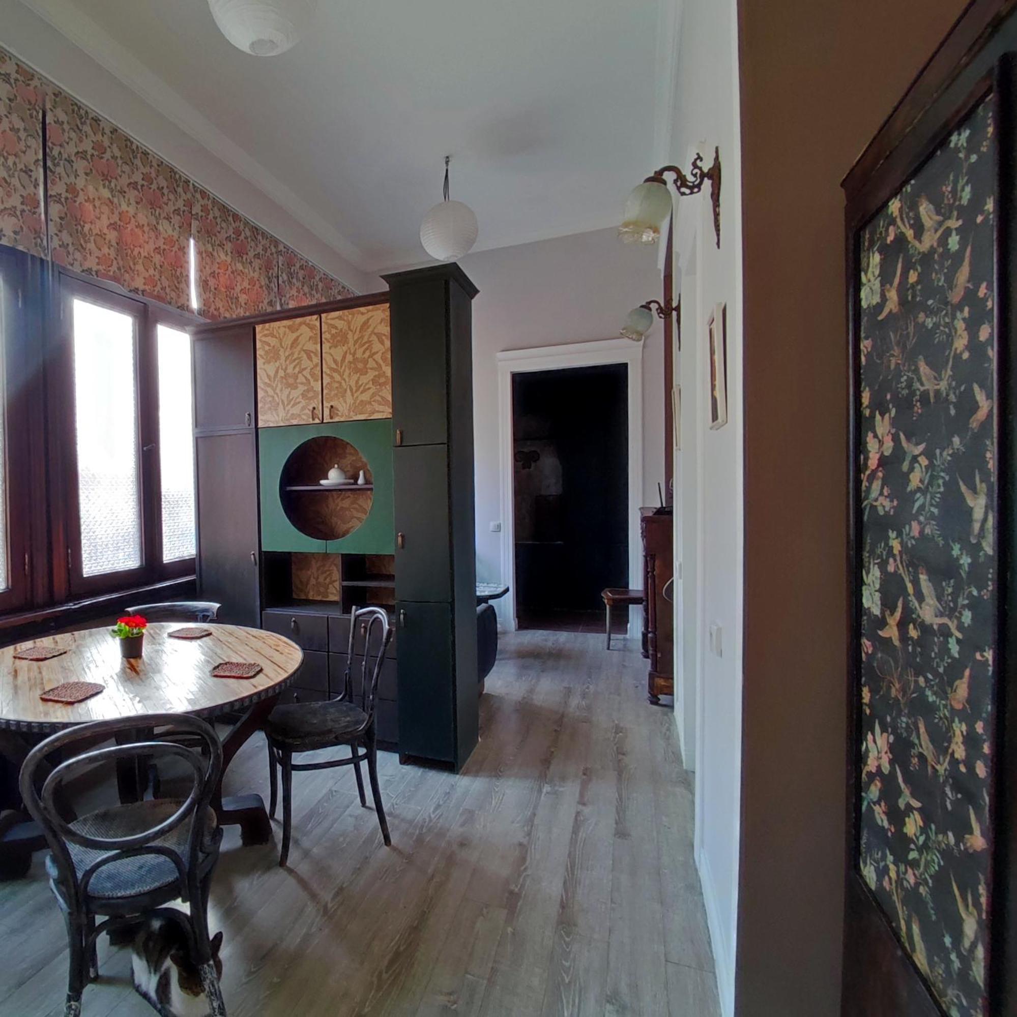 Hotel 9 Doors à Tbilissi Extérieur photo