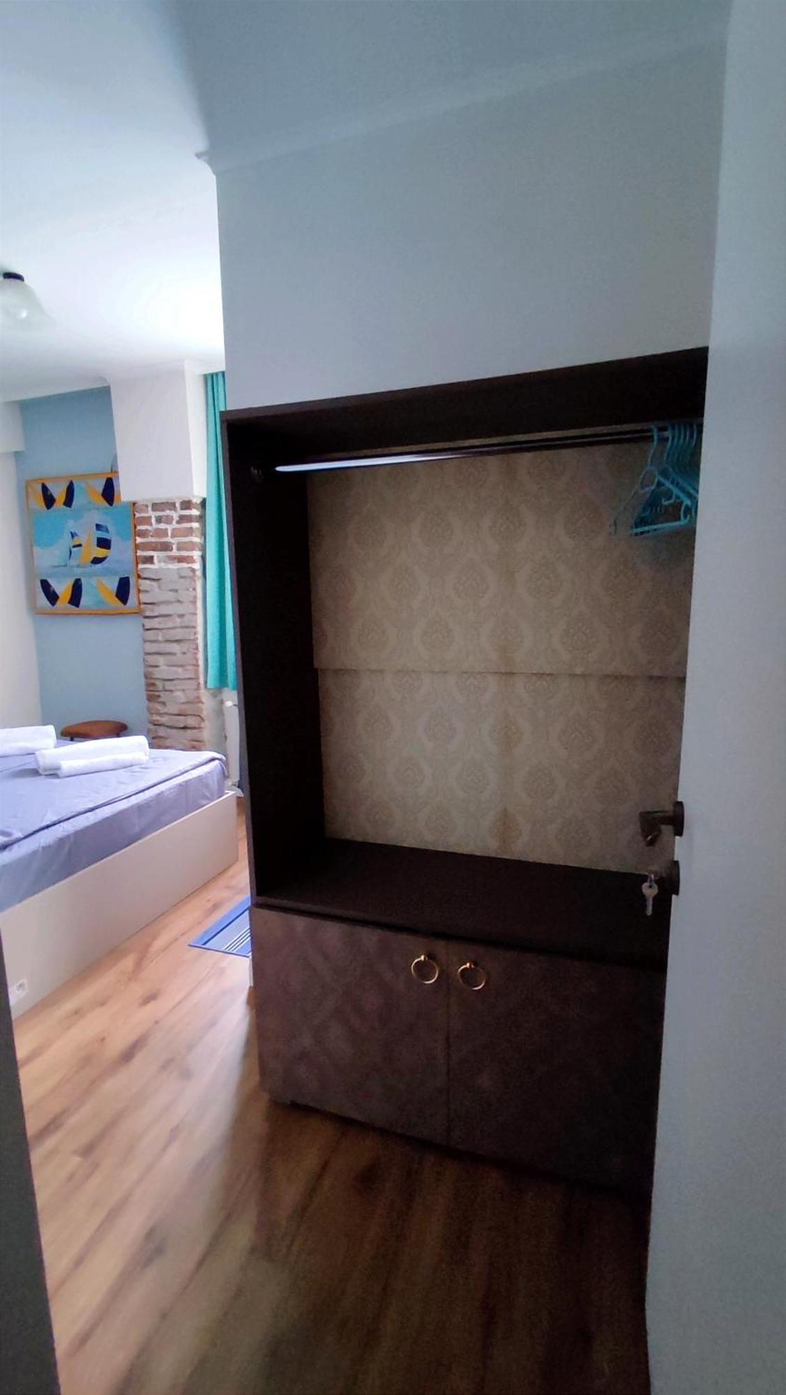 Hotel 9 Doors à Tbilissi Extérieur photo