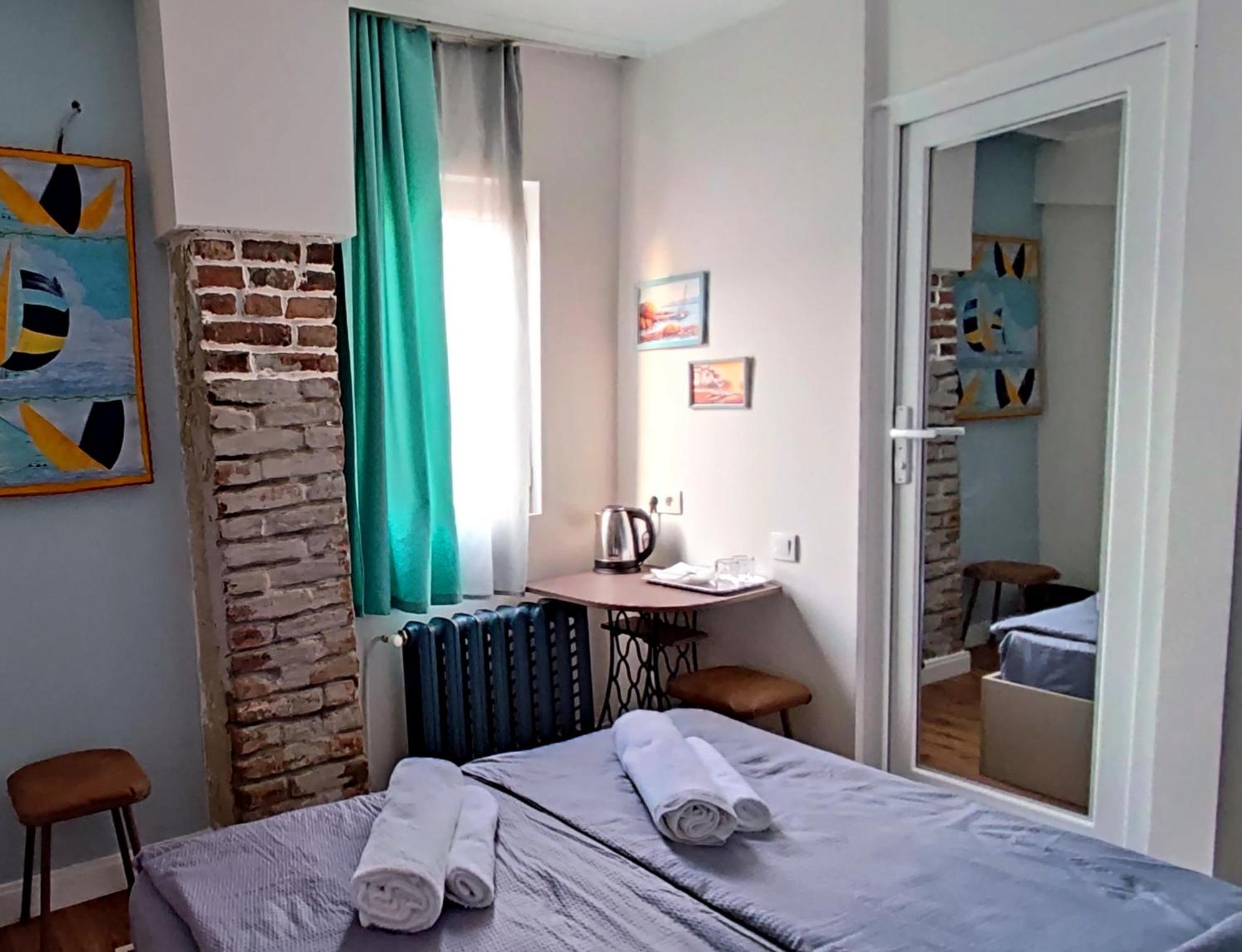 Hotel 9 Doors à Tbilissi Extérieur photo